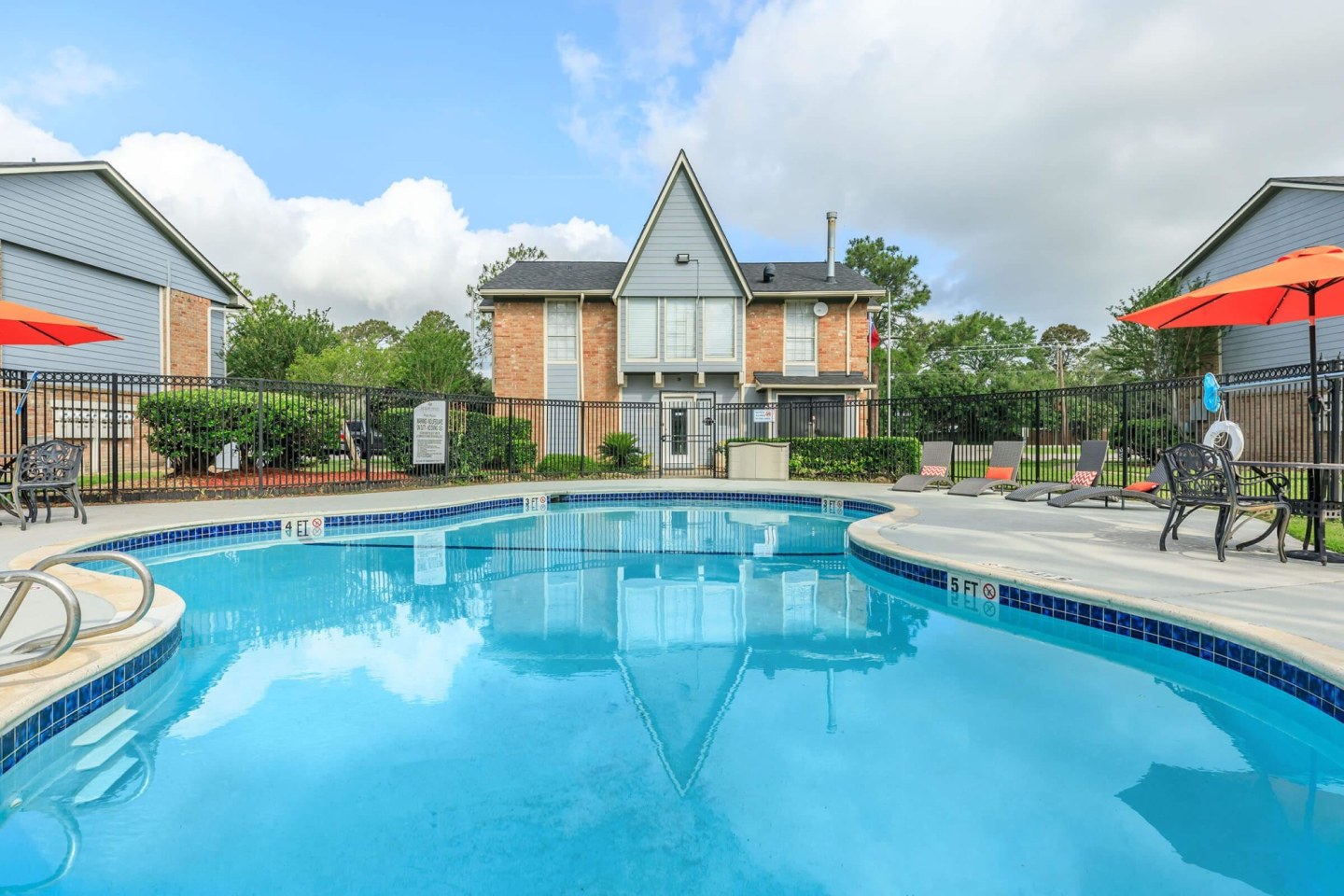 Arbor Pines Villas Image 2