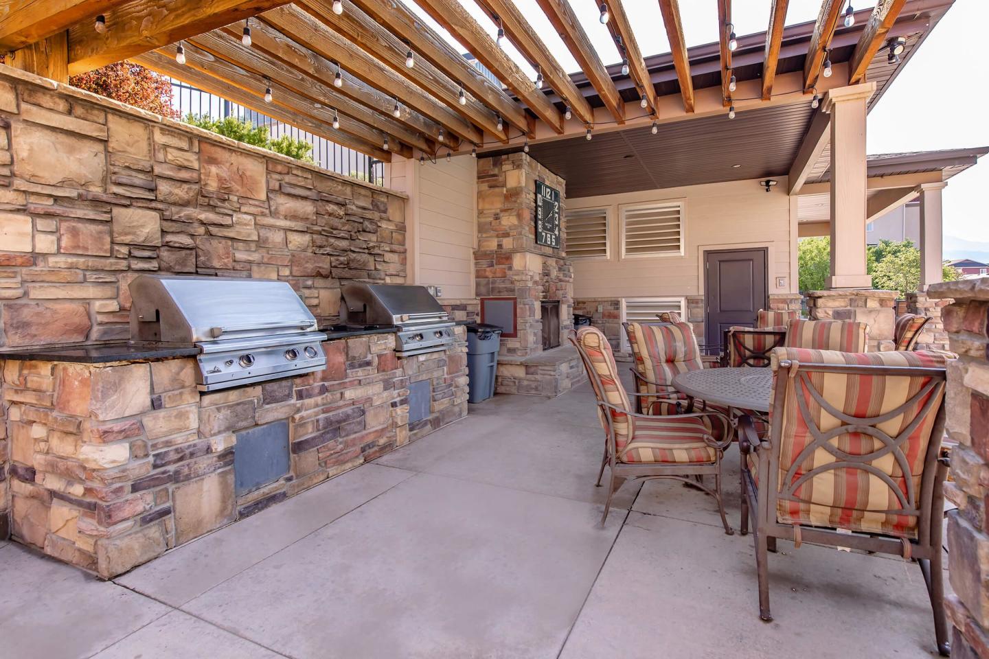 Seasons of Traverse Mountain Townhomes Image 46