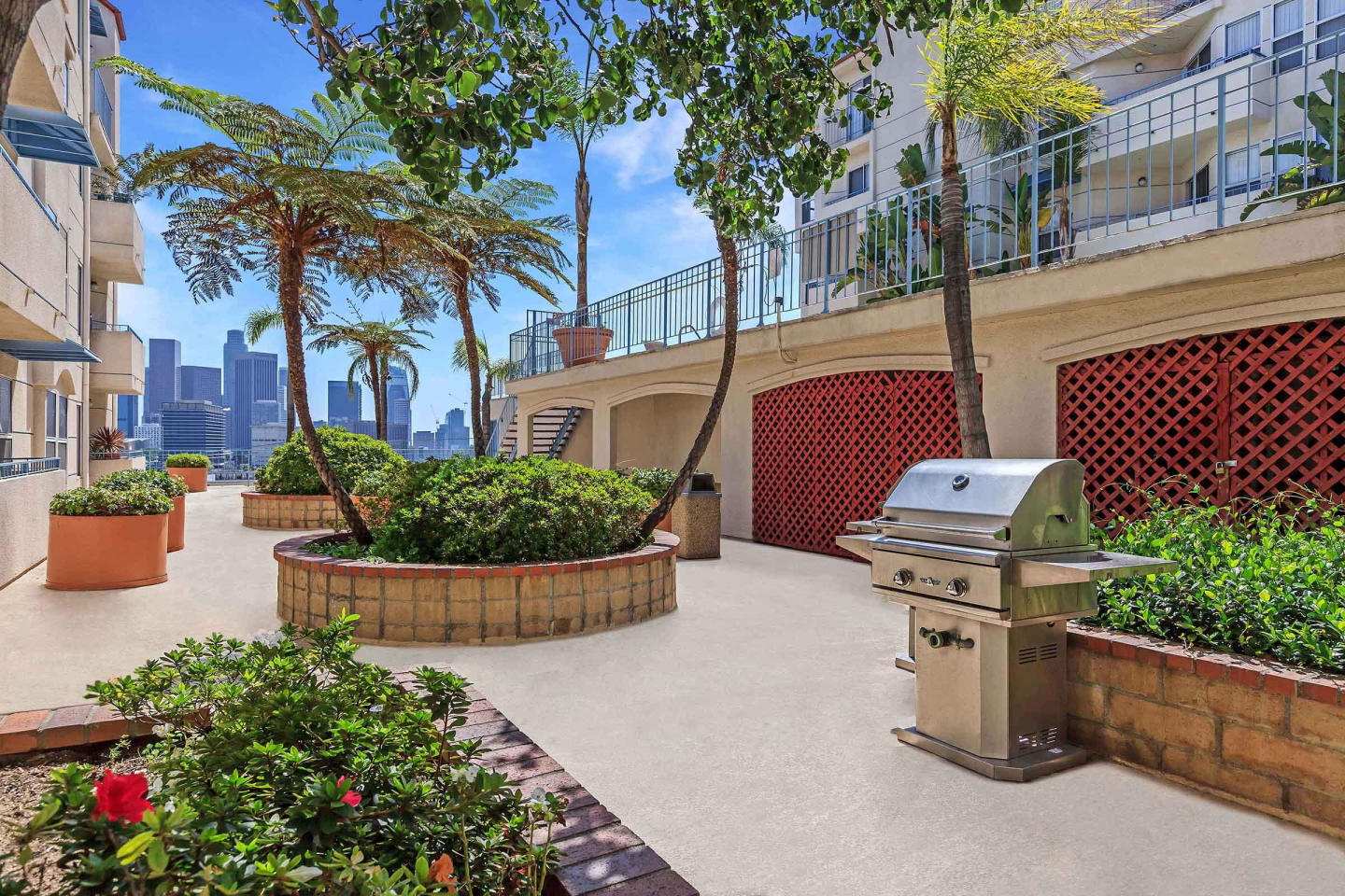 Skyline Terrace Apartments Image 9