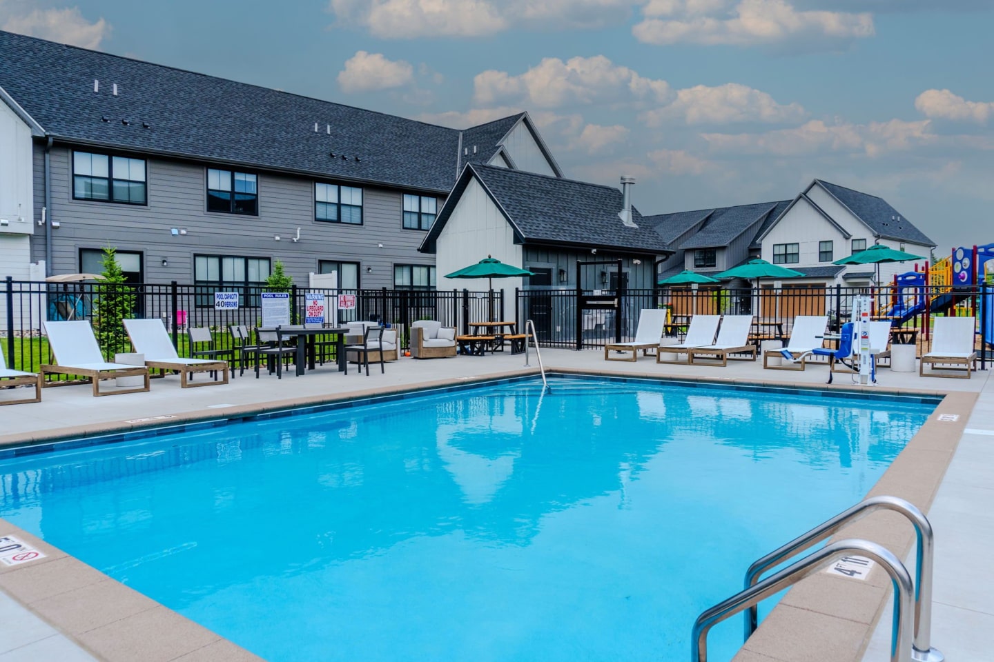 Foxtail Hollow Townhomes Image 6