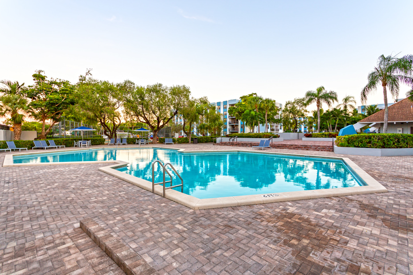 Watermarke at Biscayne Apartment Homes Image 15