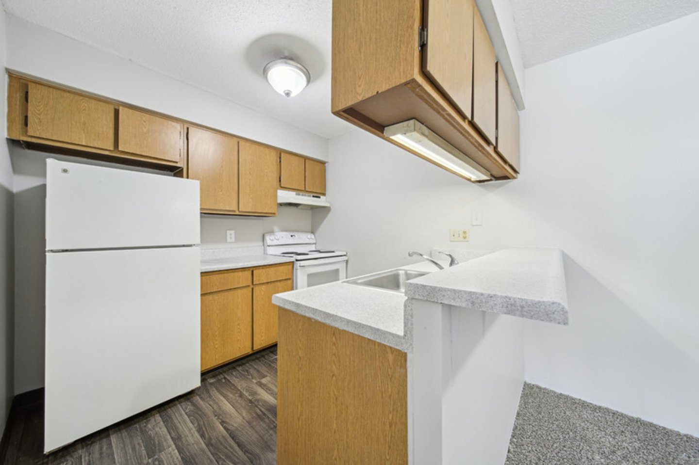 Fox Grove Apartments Image 12