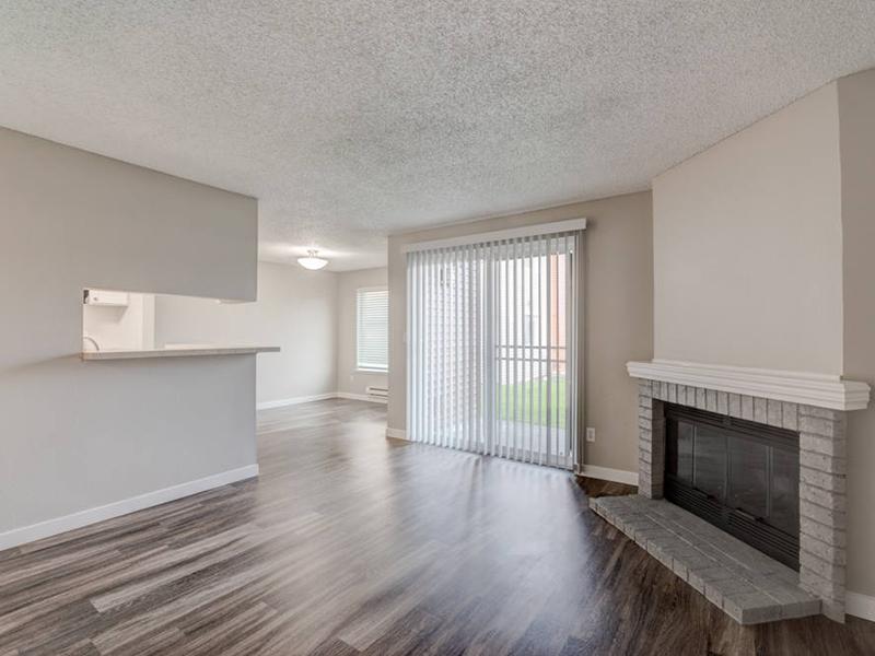 Pointe East Image 28