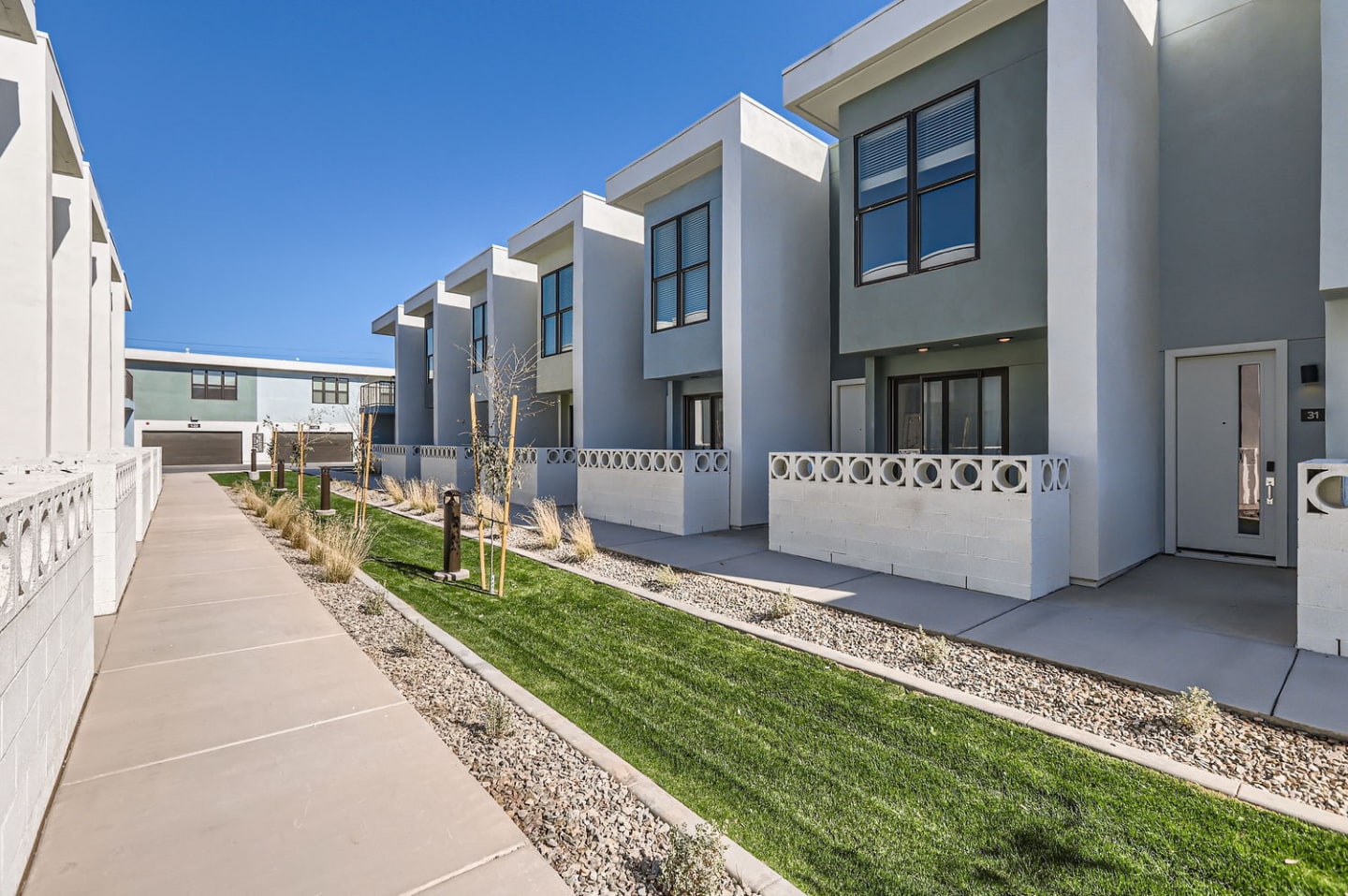 The Douglas Townhomes Image 29