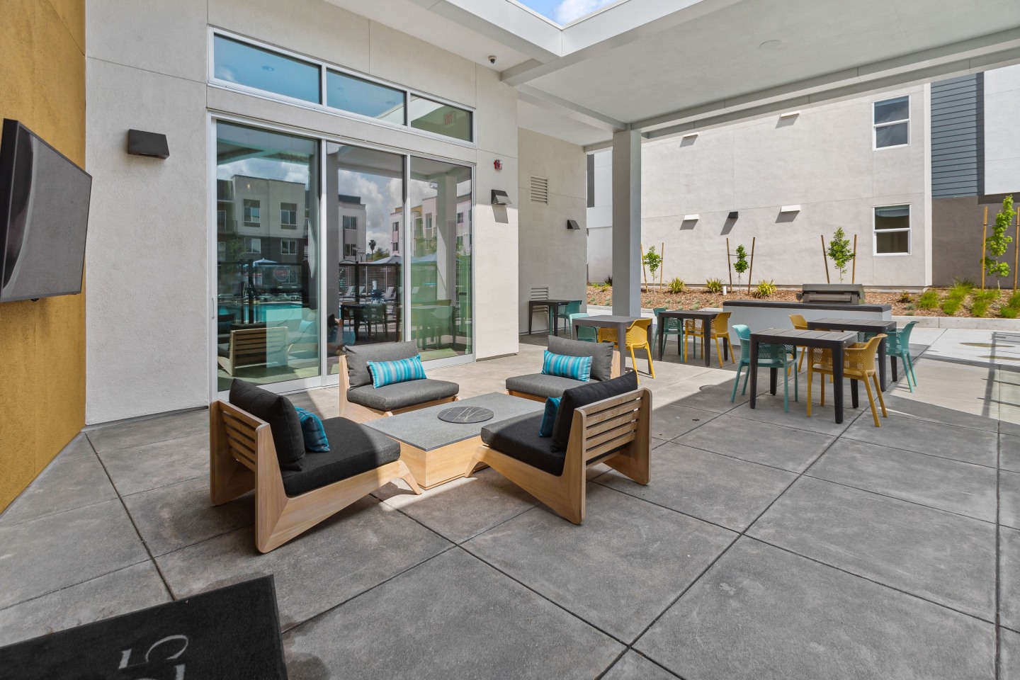 Brix 325 Image 19