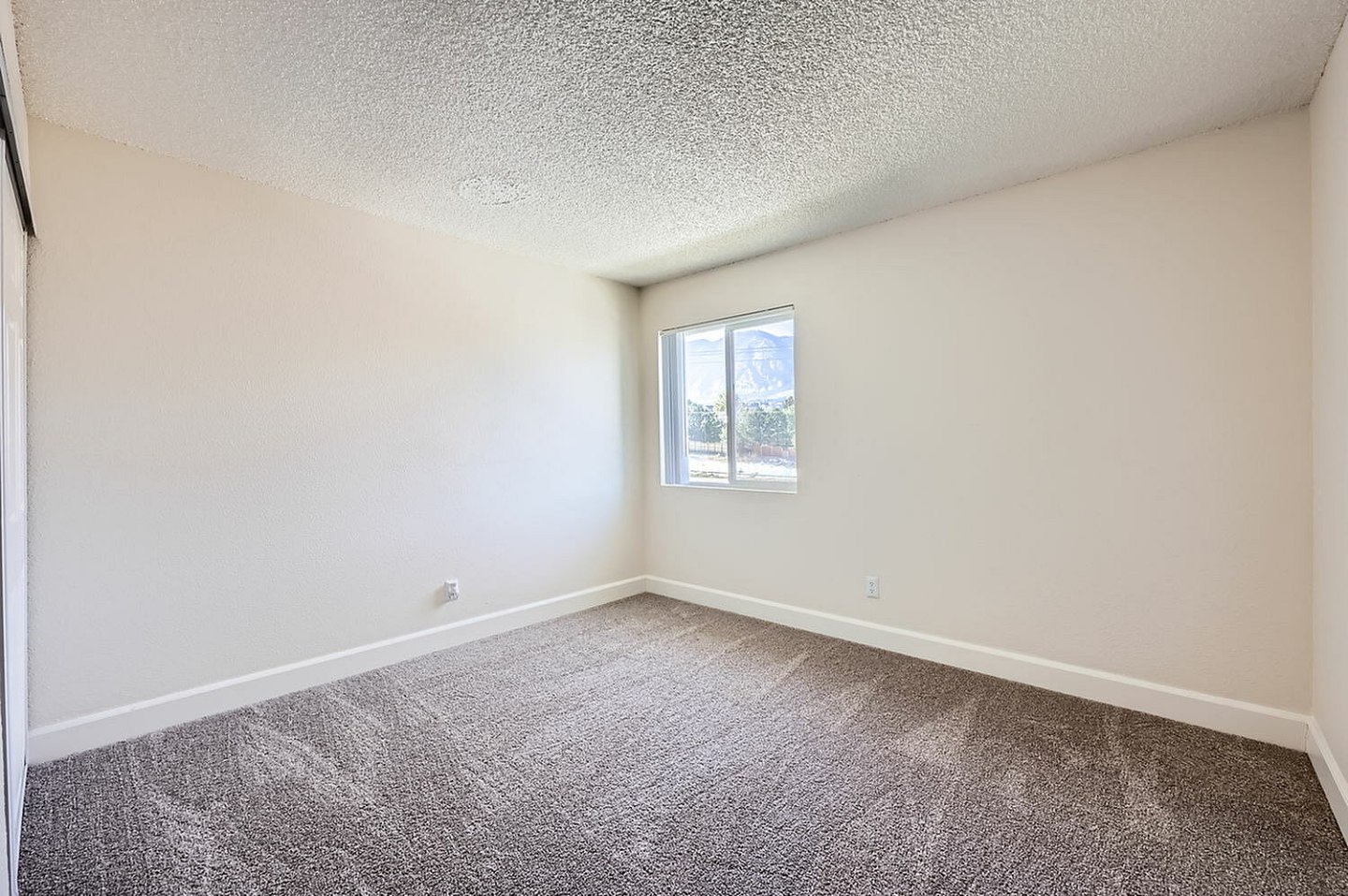 Cobblestone Ridge Image 1