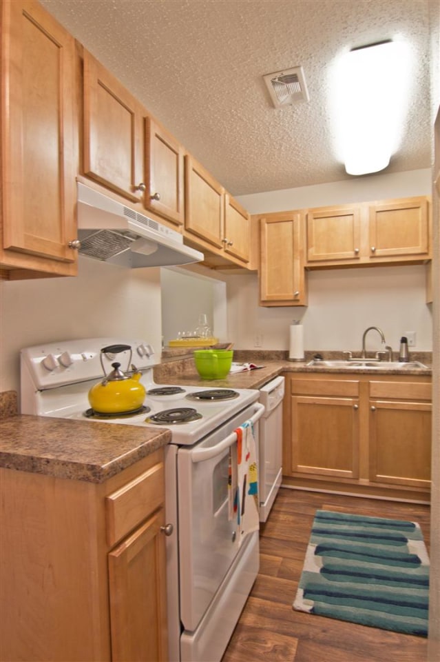 Lakecrest Apartments Image 12