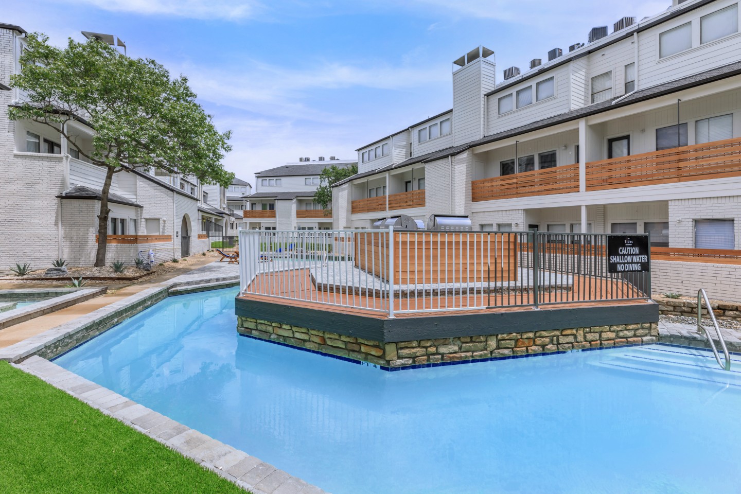 Axis Waterfront Image 22