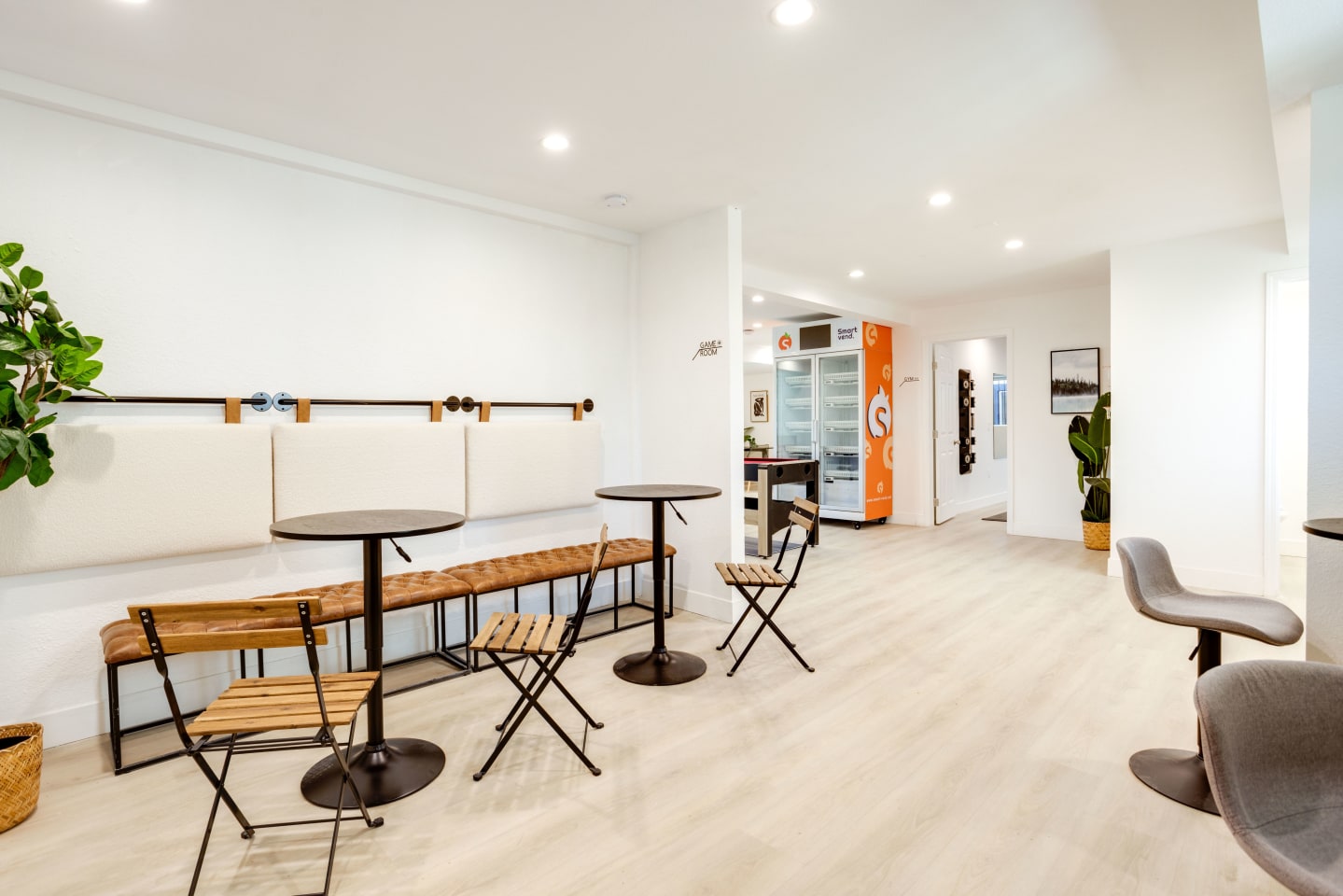1224 W 37th Place - Co-Living Image 8
