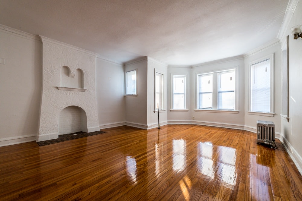 1748 E 71st Image 2