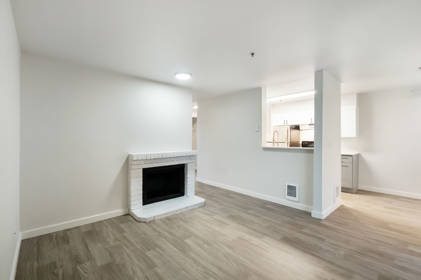 Spinnaker Apartments Image 33