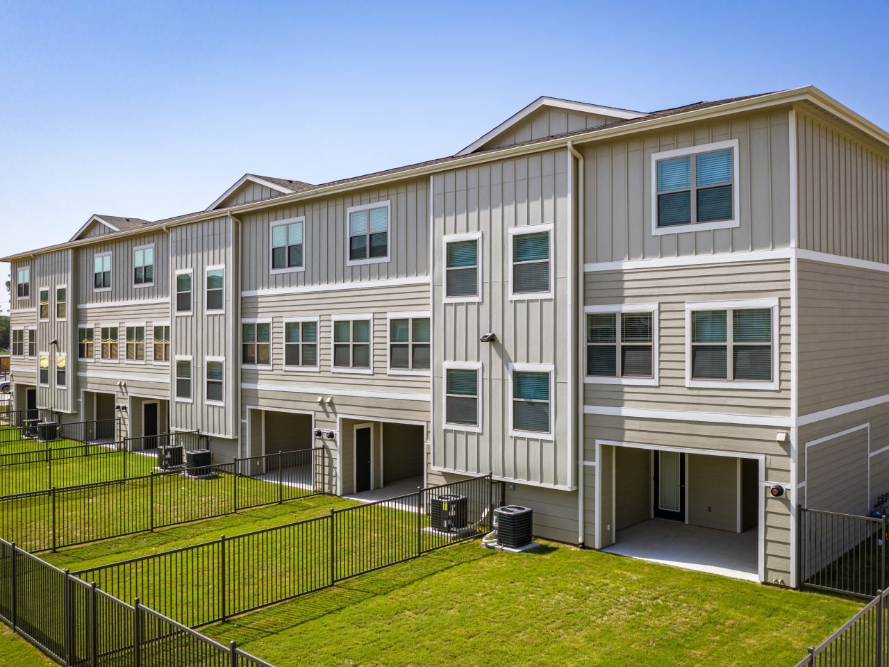Smart Living at Cypress Creek Image 17