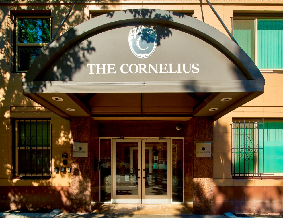 Cornelius Apartments Image 2