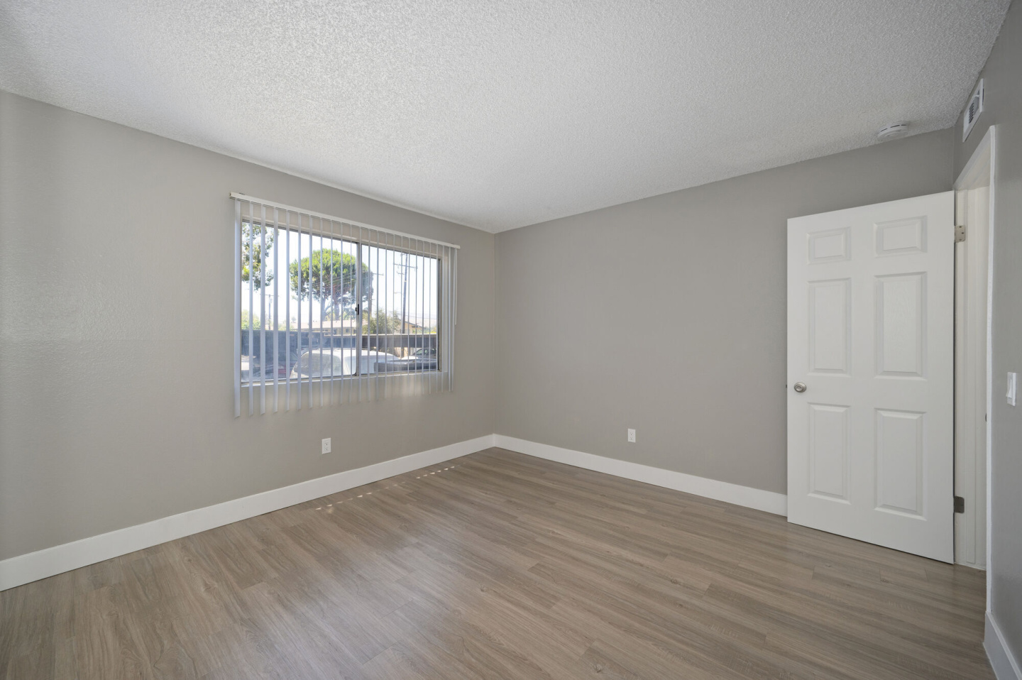 Pinewood Apartments Image 26