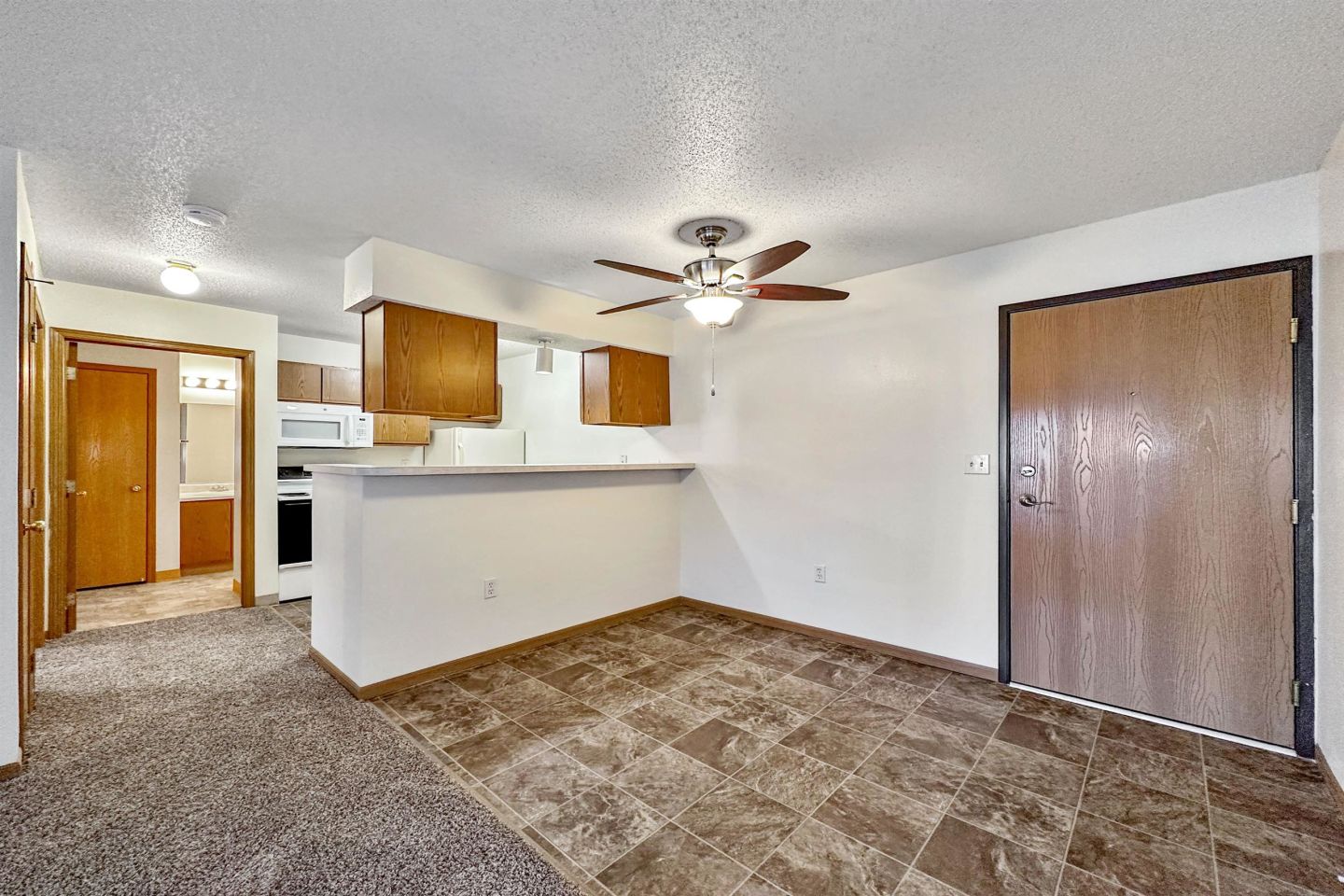 Somerset Apartments Image 16