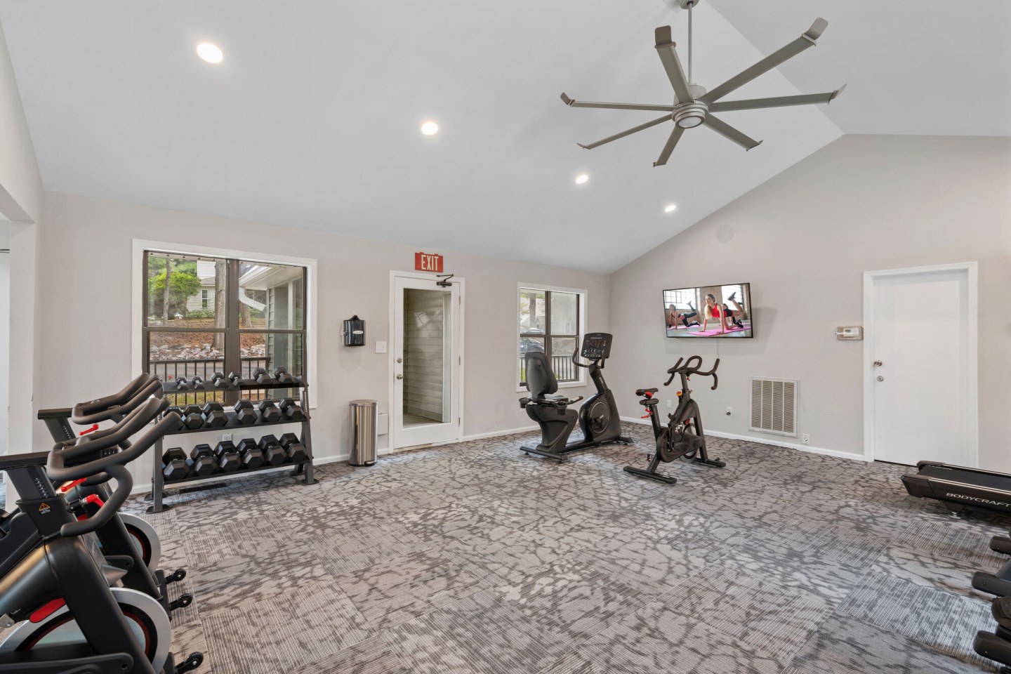 Edwards Mill Townhomes & Apartments Image 11