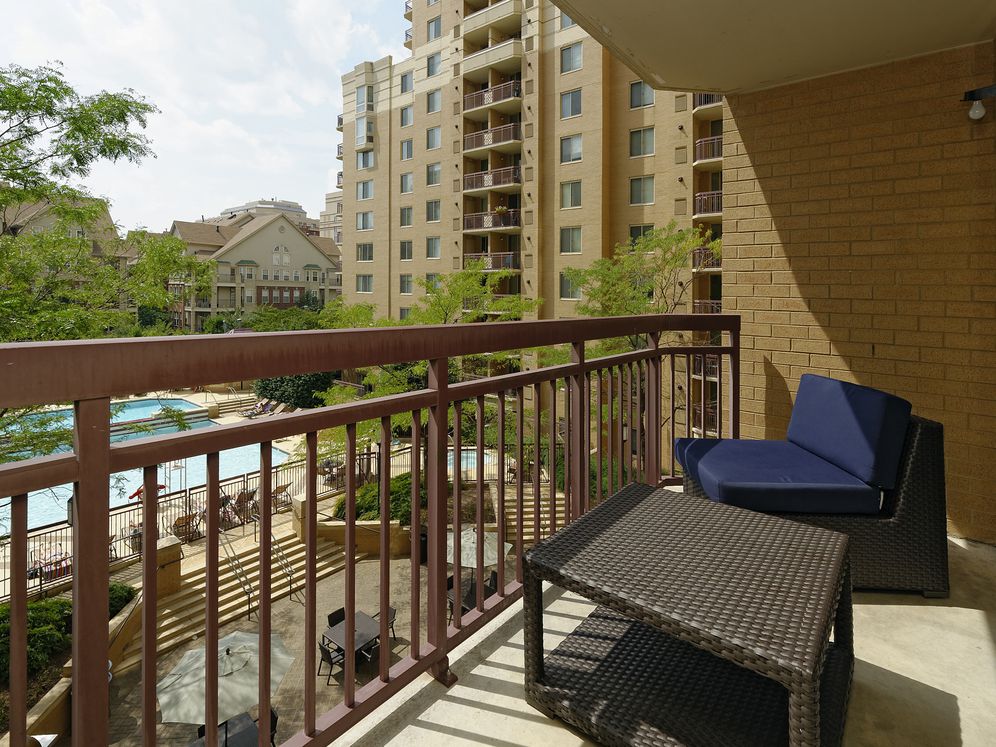 Avalon Courthouse Place Image 21