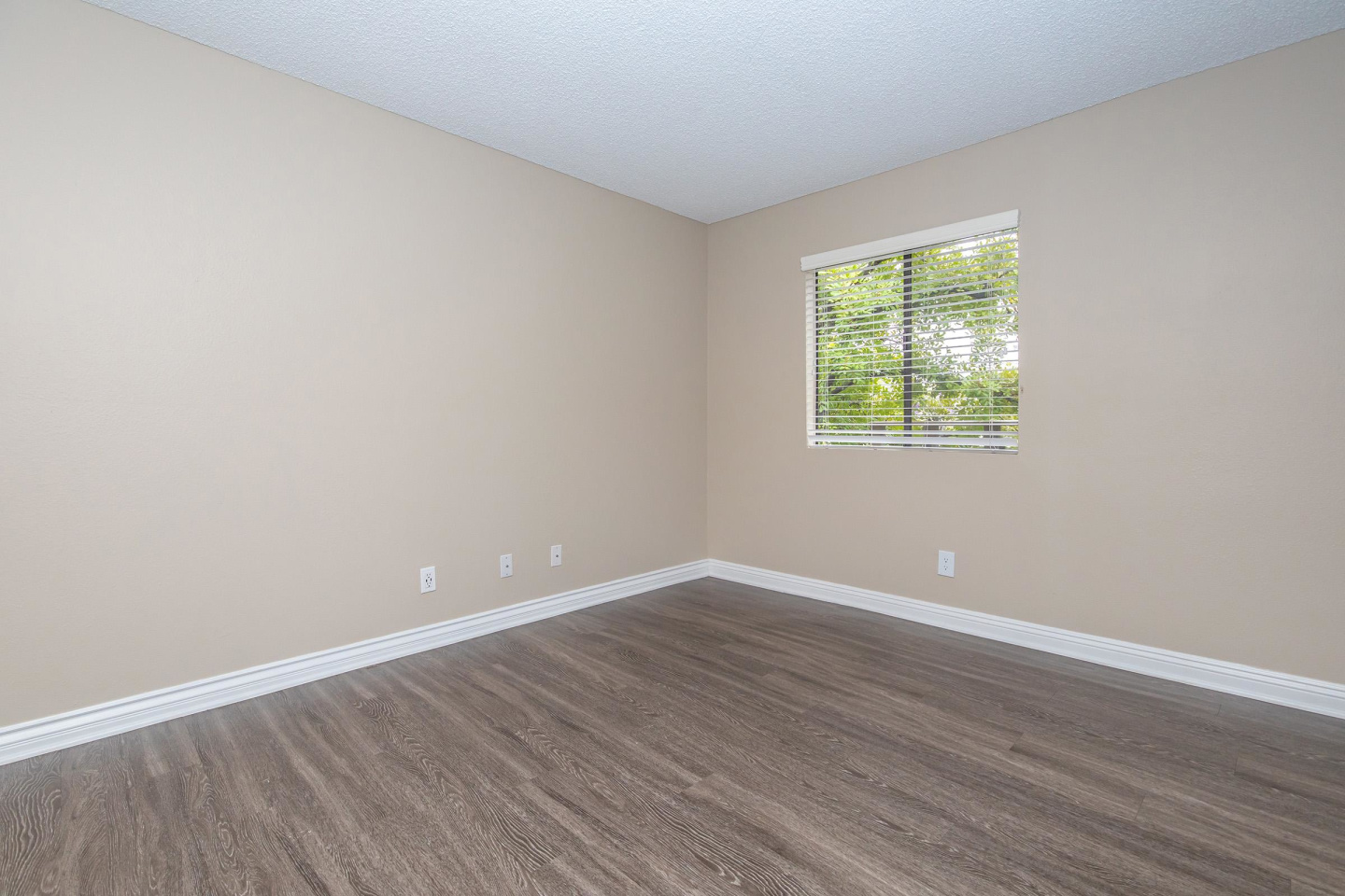 Mosaic Apartment Homes Image 36