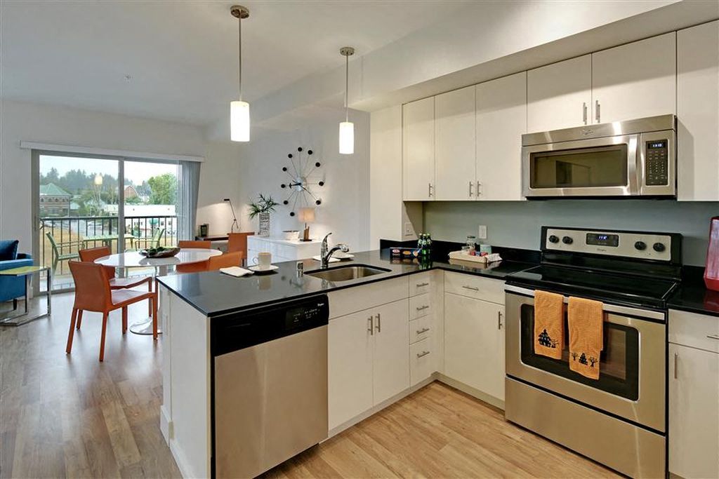 Six Oaks Apartments Image 5