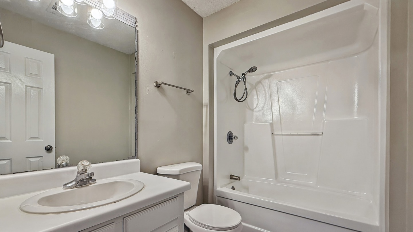 Holly Hills Image 16