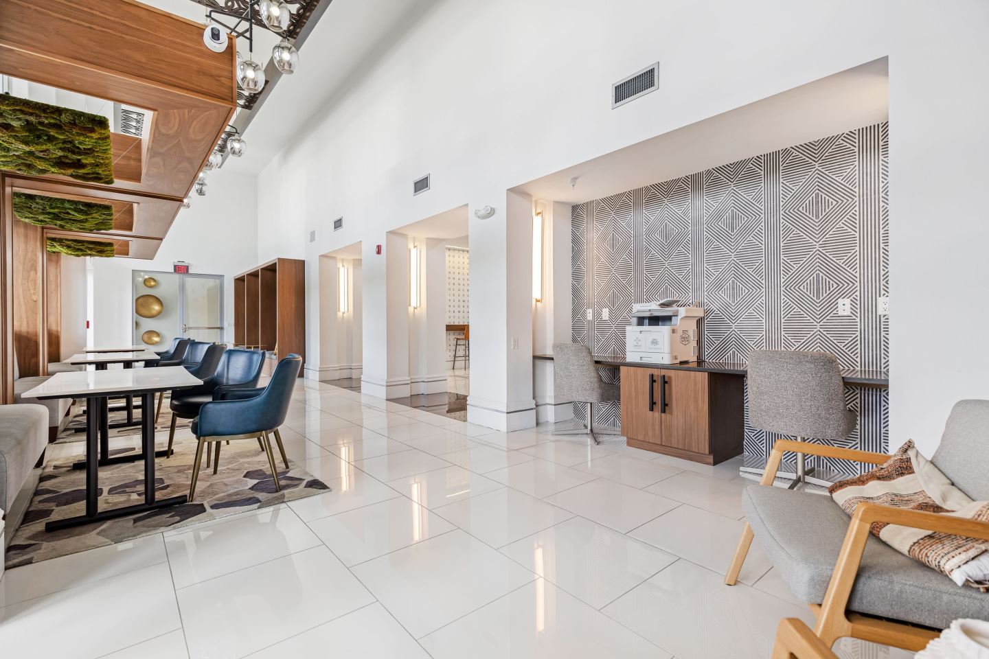 Pearl Dadeland Image 18