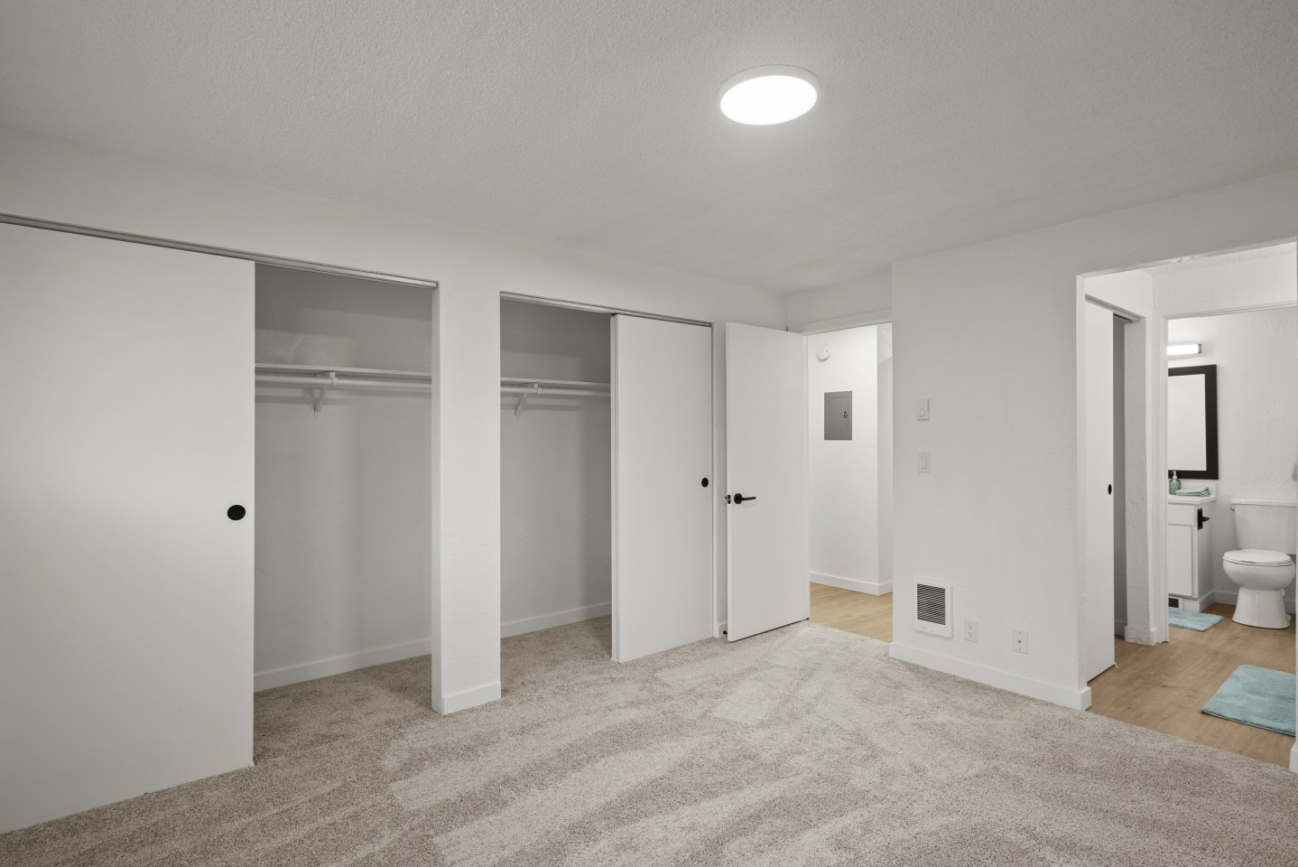 Chalet Apartments Image 62