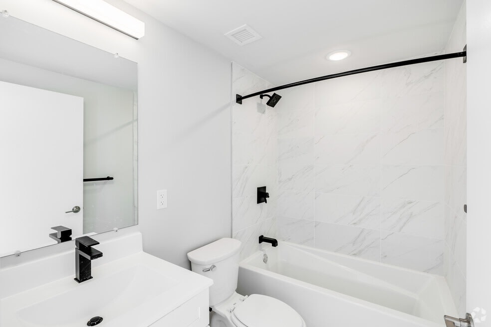 171 W Berks Image 19