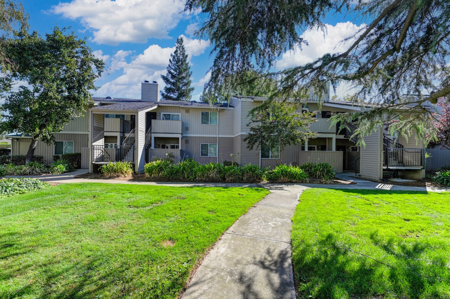 Monte Bello Apartments Image 16