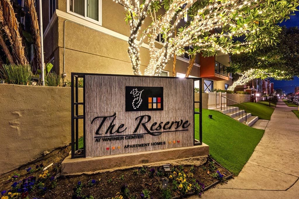 The Reserve at Warner Center Image 15