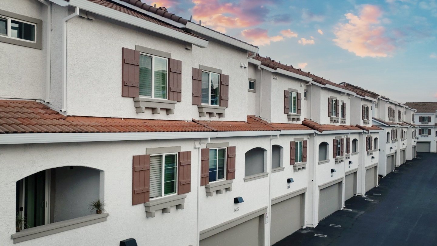 Adora Townhomes Image 23
