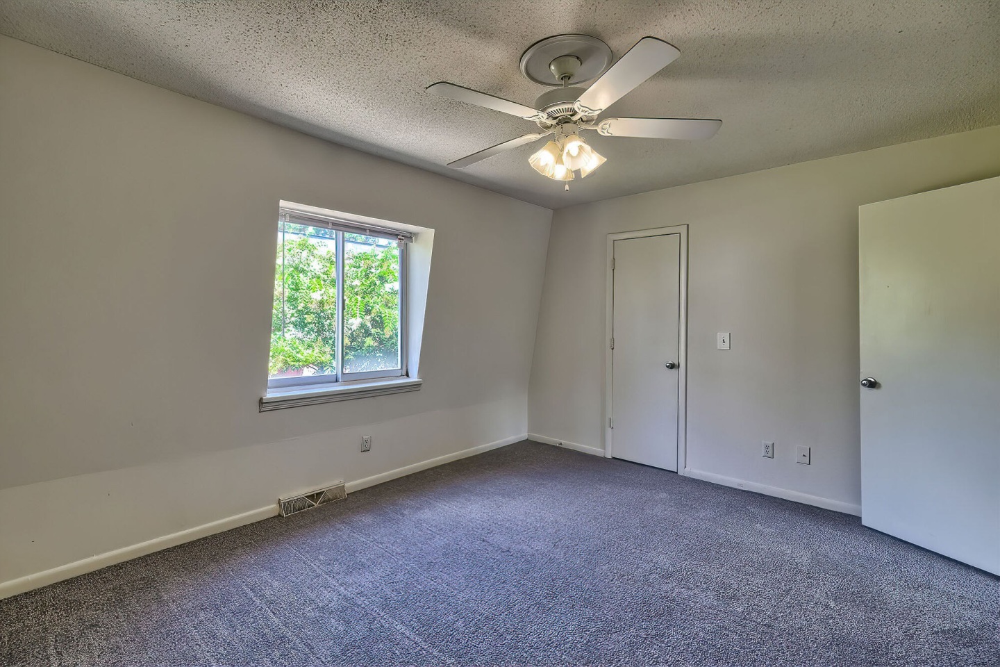 The Farrington Apartment Homes Image 17