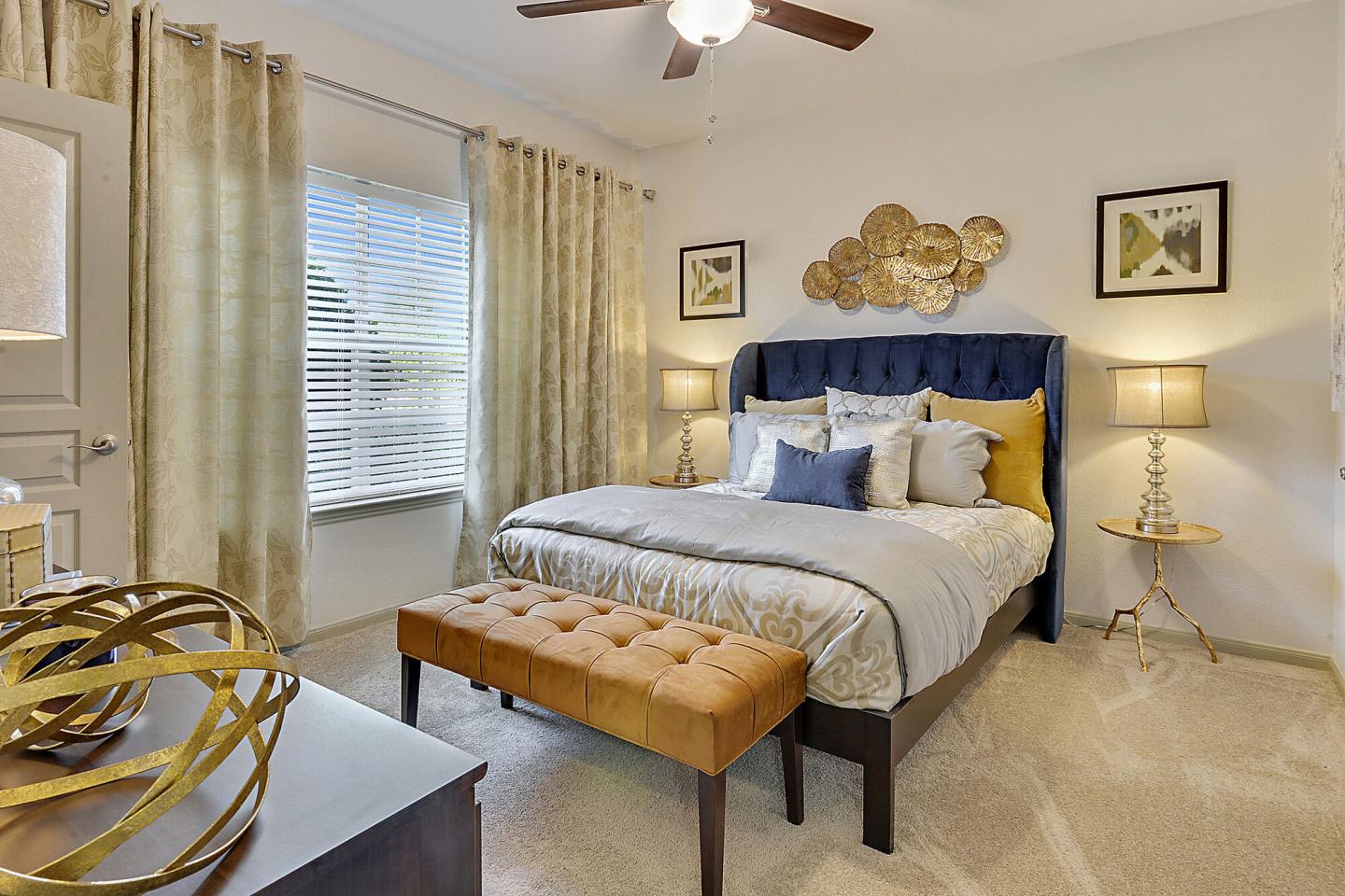 The Crescent at Country Club Image 14
