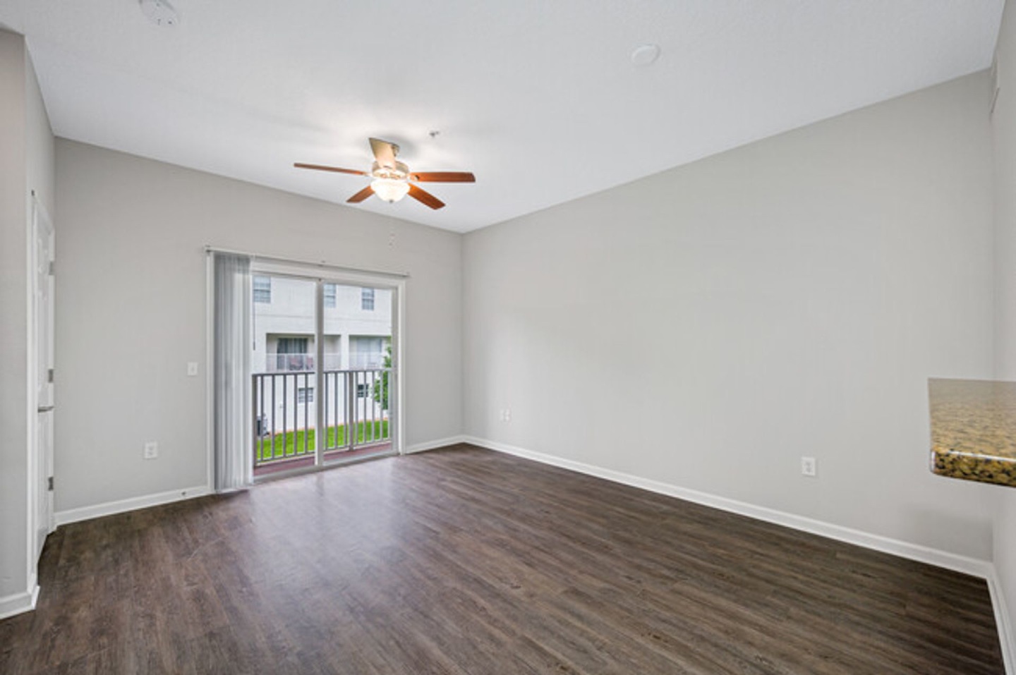 Town Park Villas Image 9