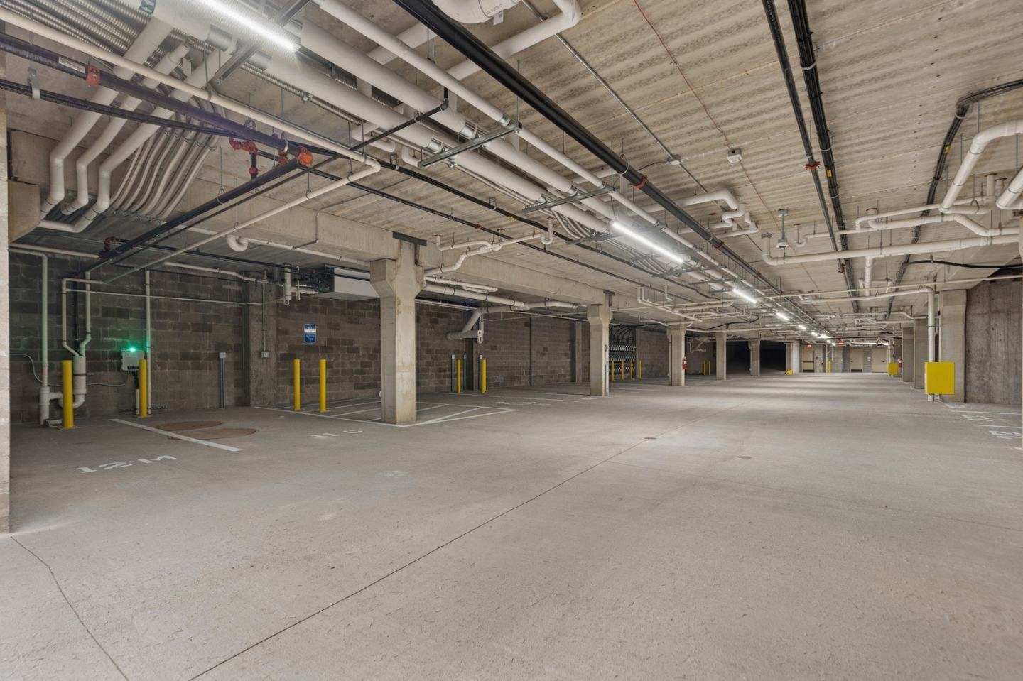 Marshall Avenue Flats Image 33