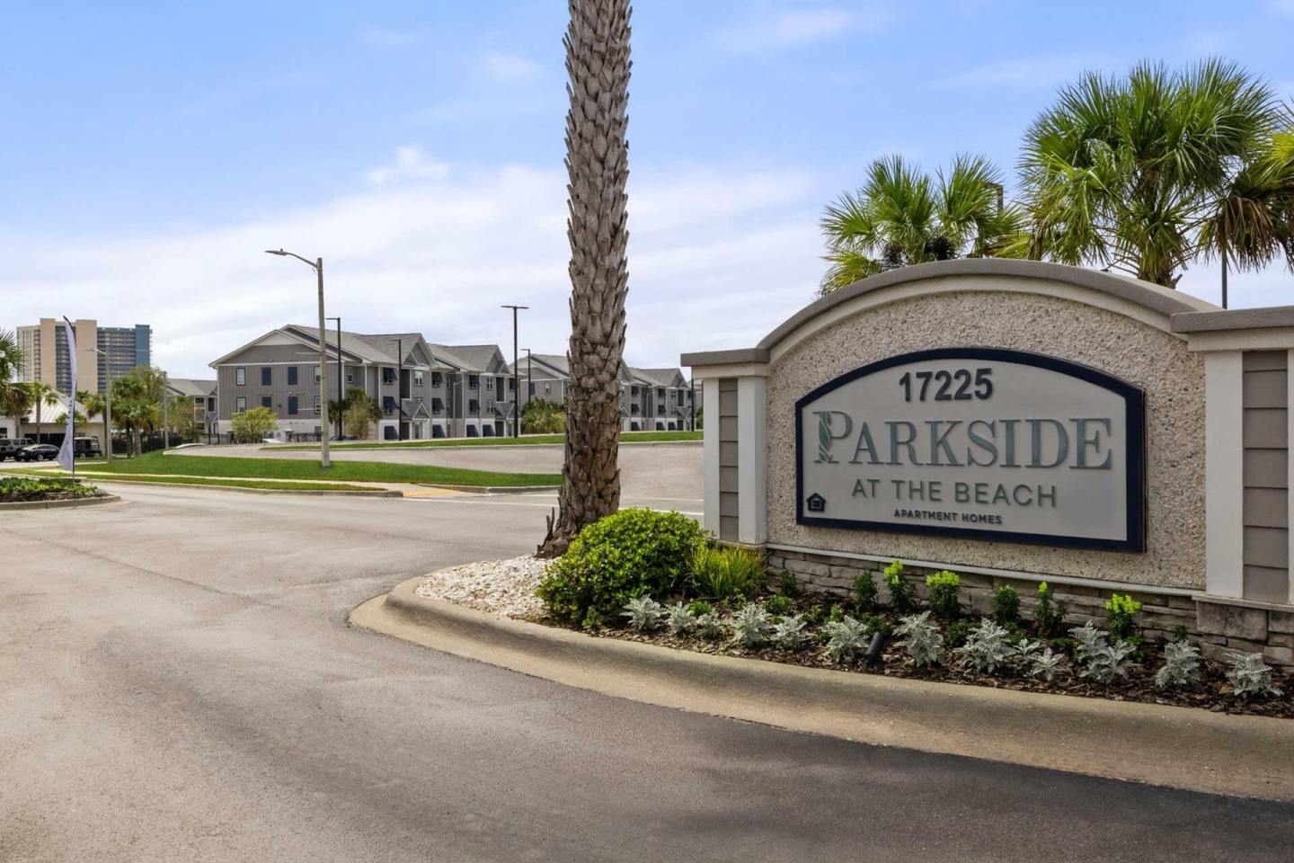 Parkside at the Beach Image 1