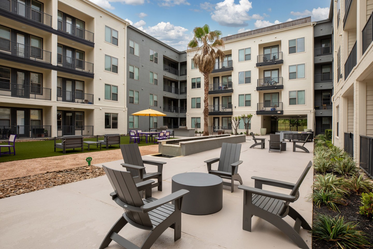 H6 Apartments Image 12