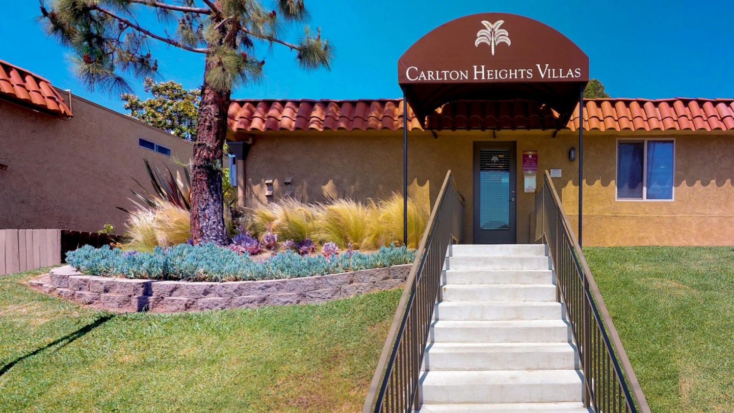 Carlton Heights Villas Image 2