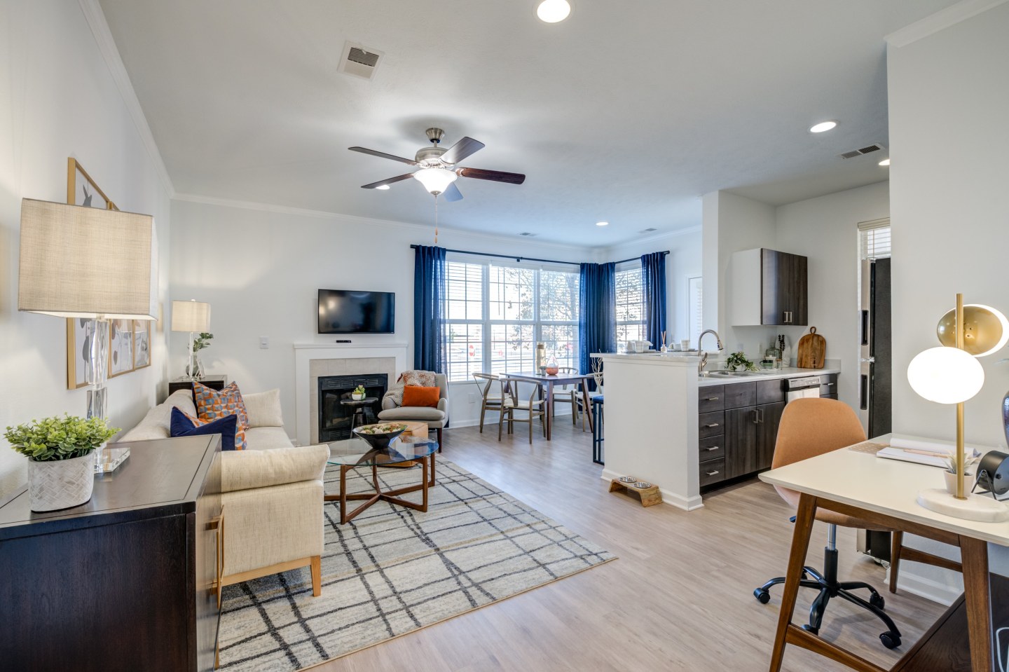 Bayview Club Apartments Image 2