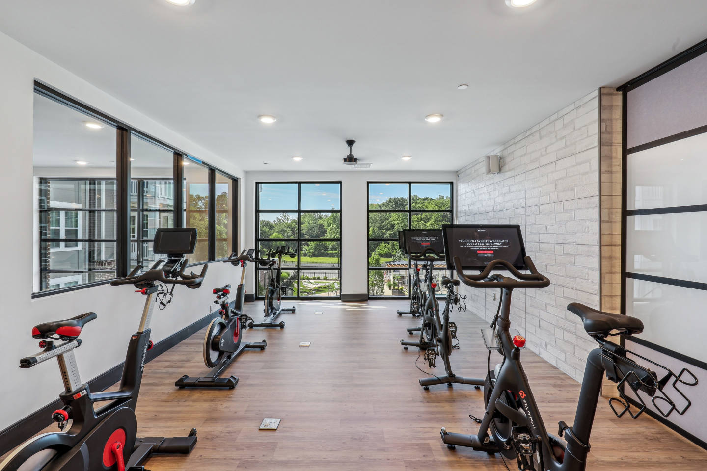 High Street View Luxury Apartments Image 9