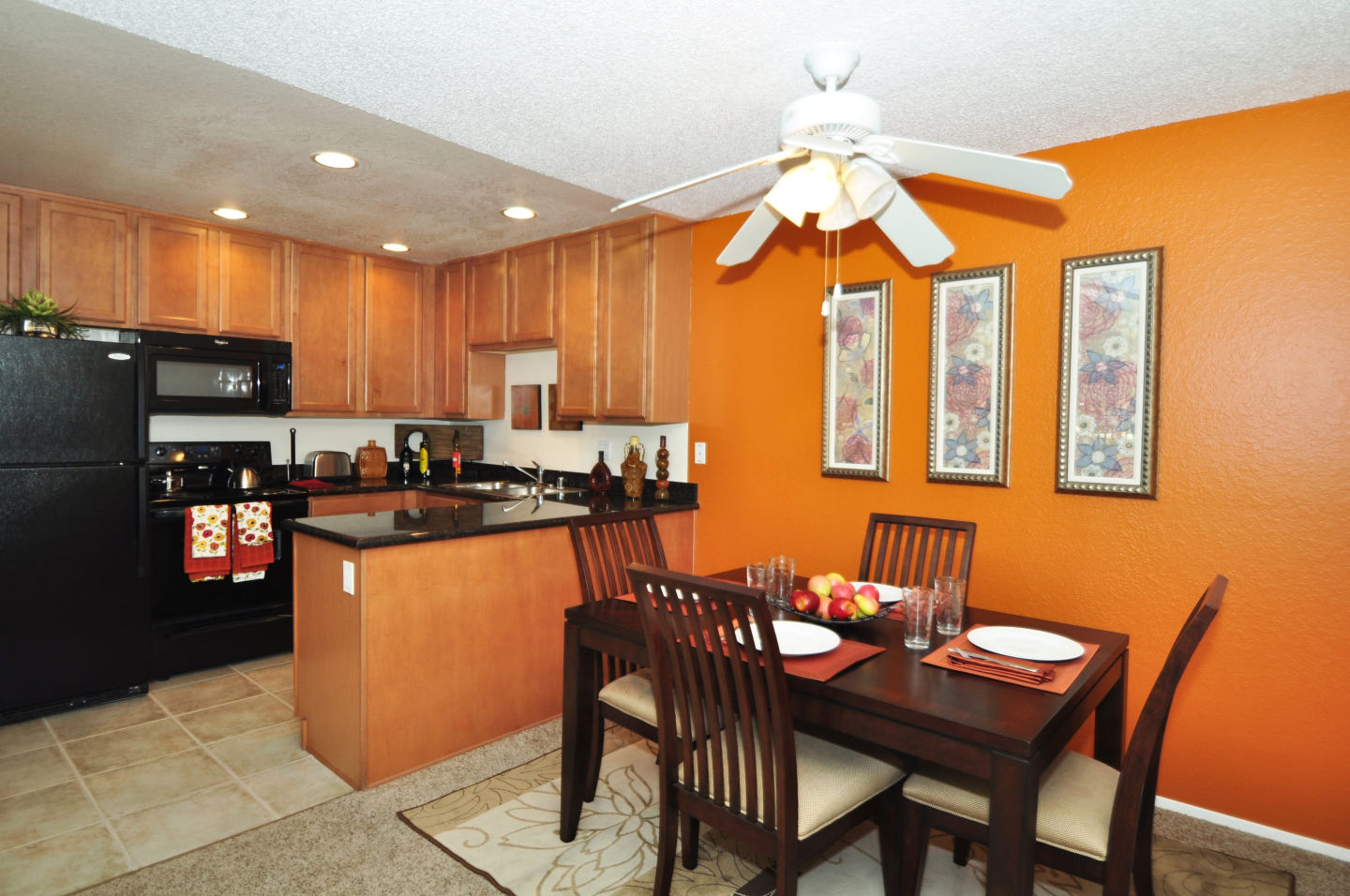 The Villas at Camino Bernardo Image 4