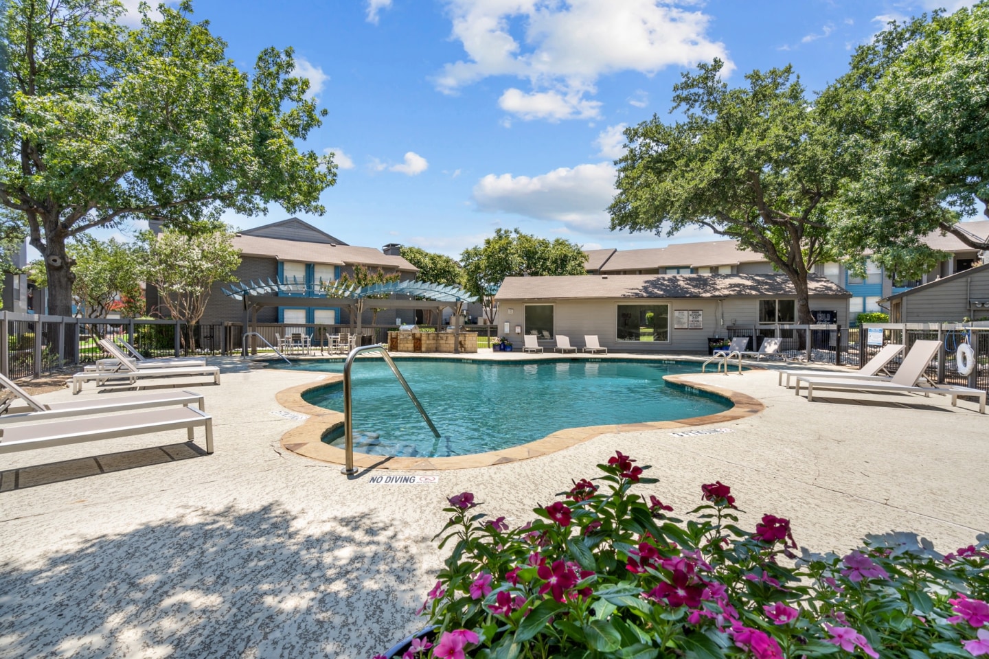 Vesper Living Image 35