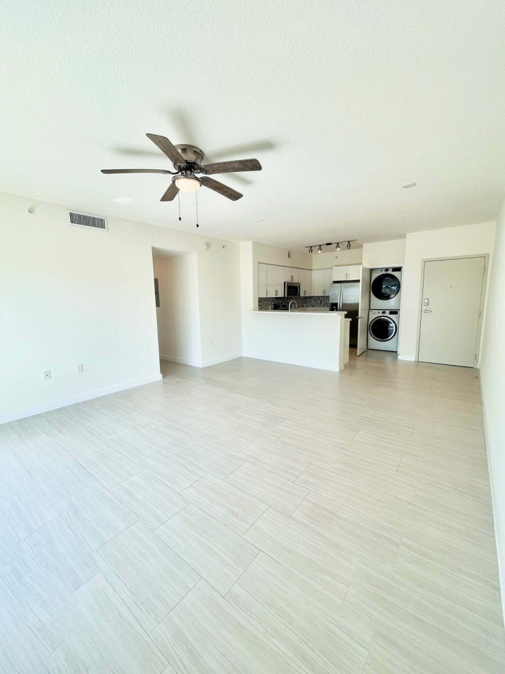 Miami Bay Waterfront Midtown Residences Image 26