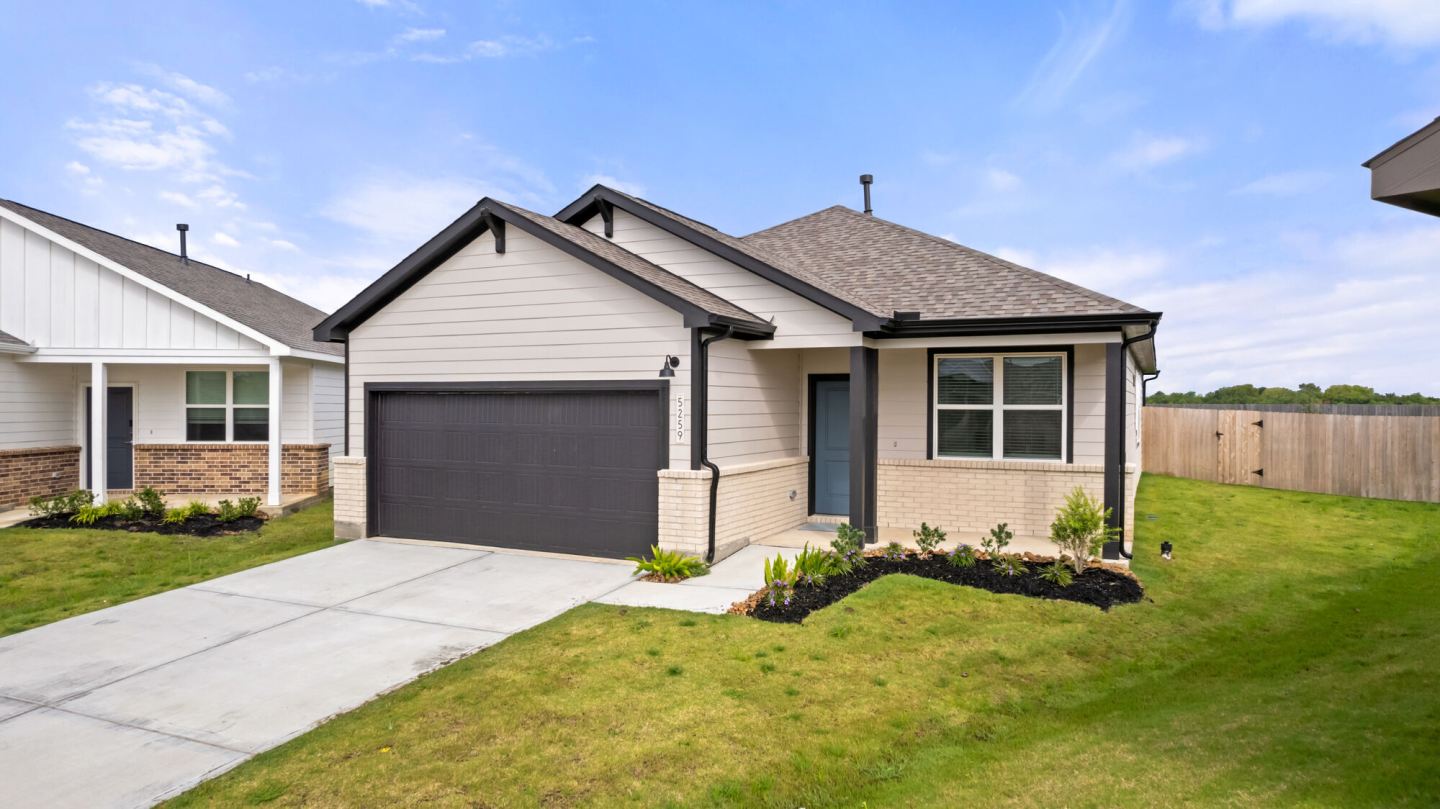 Sycamore Heights - Townhomes Image 1