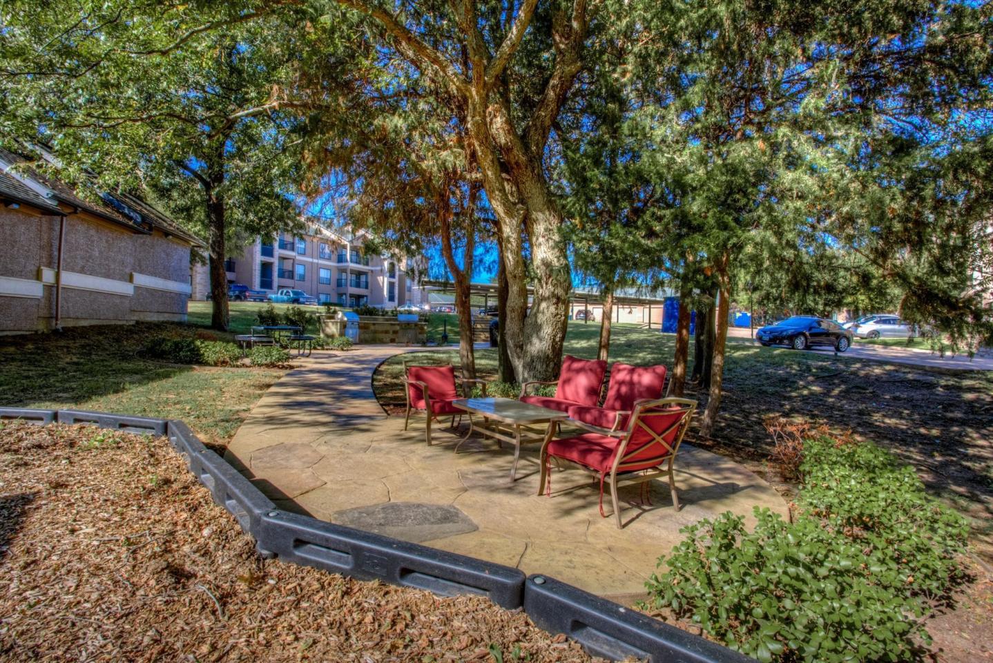 Waters Edge Villas Apartments Image 25