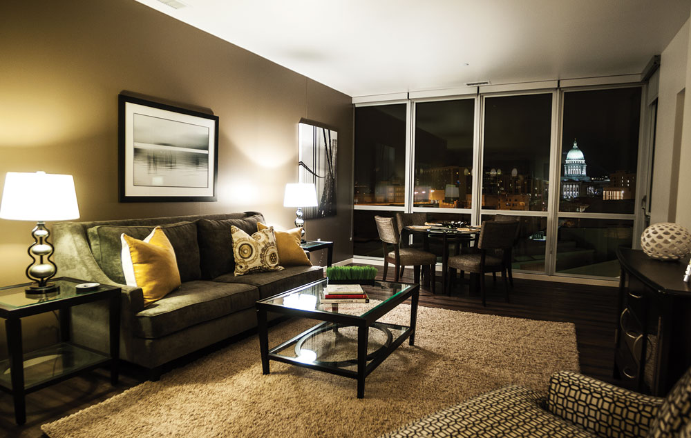 Ovation 309 Image 20