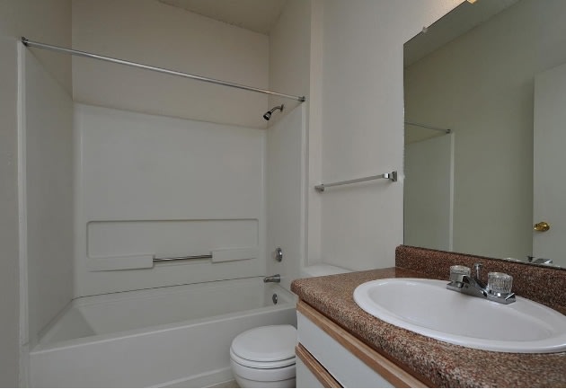 Stonebrook Village Apartments Image 10