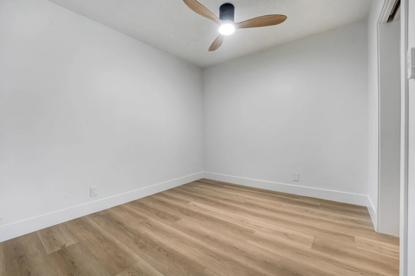 Selworth Apartments Image 5
