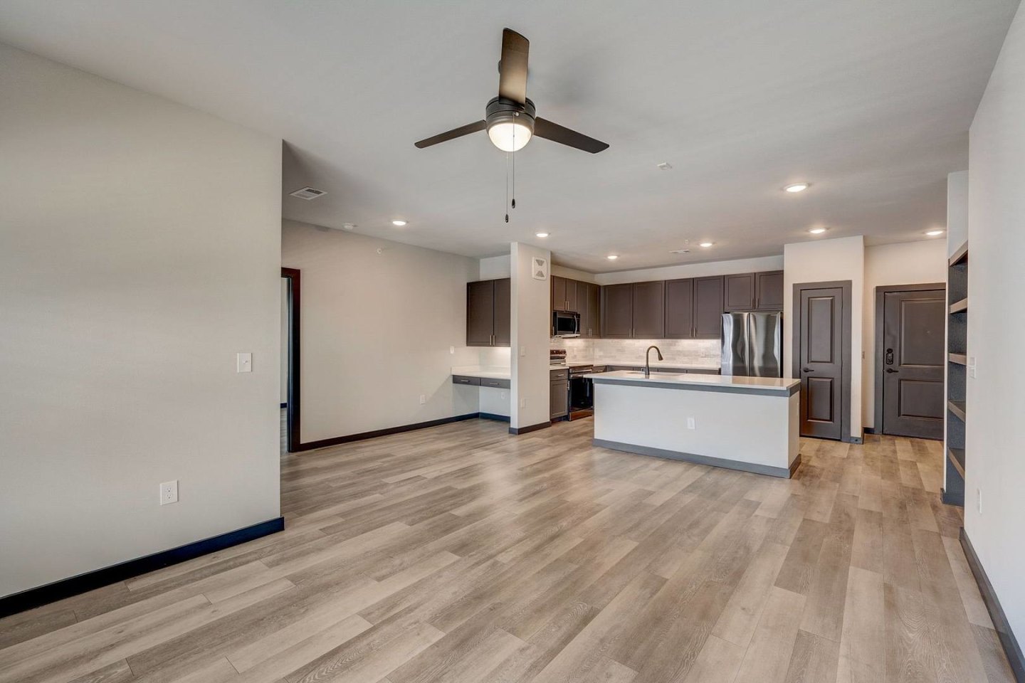 Skyview Flats Image 14