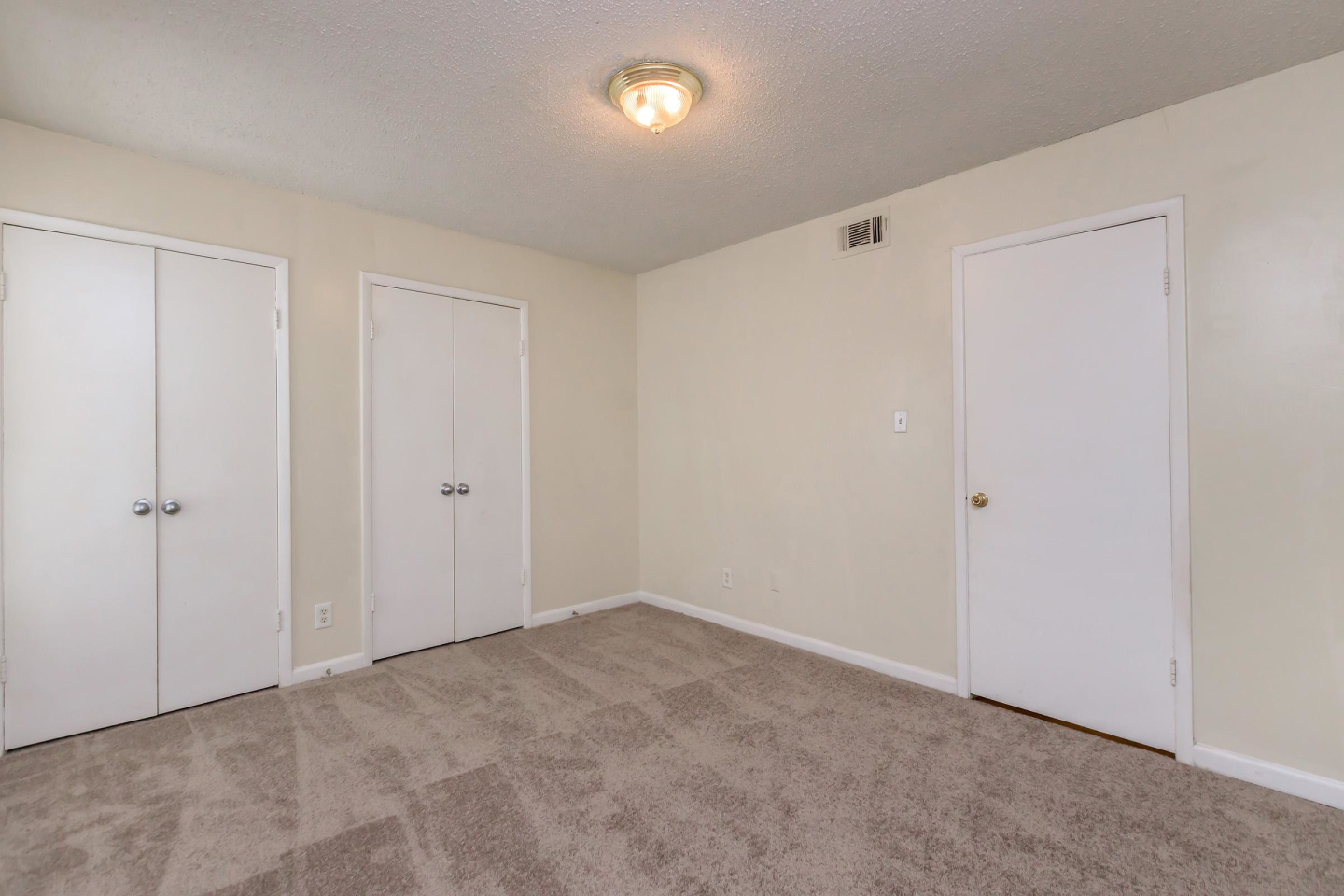 Midtown Oaks Image 5