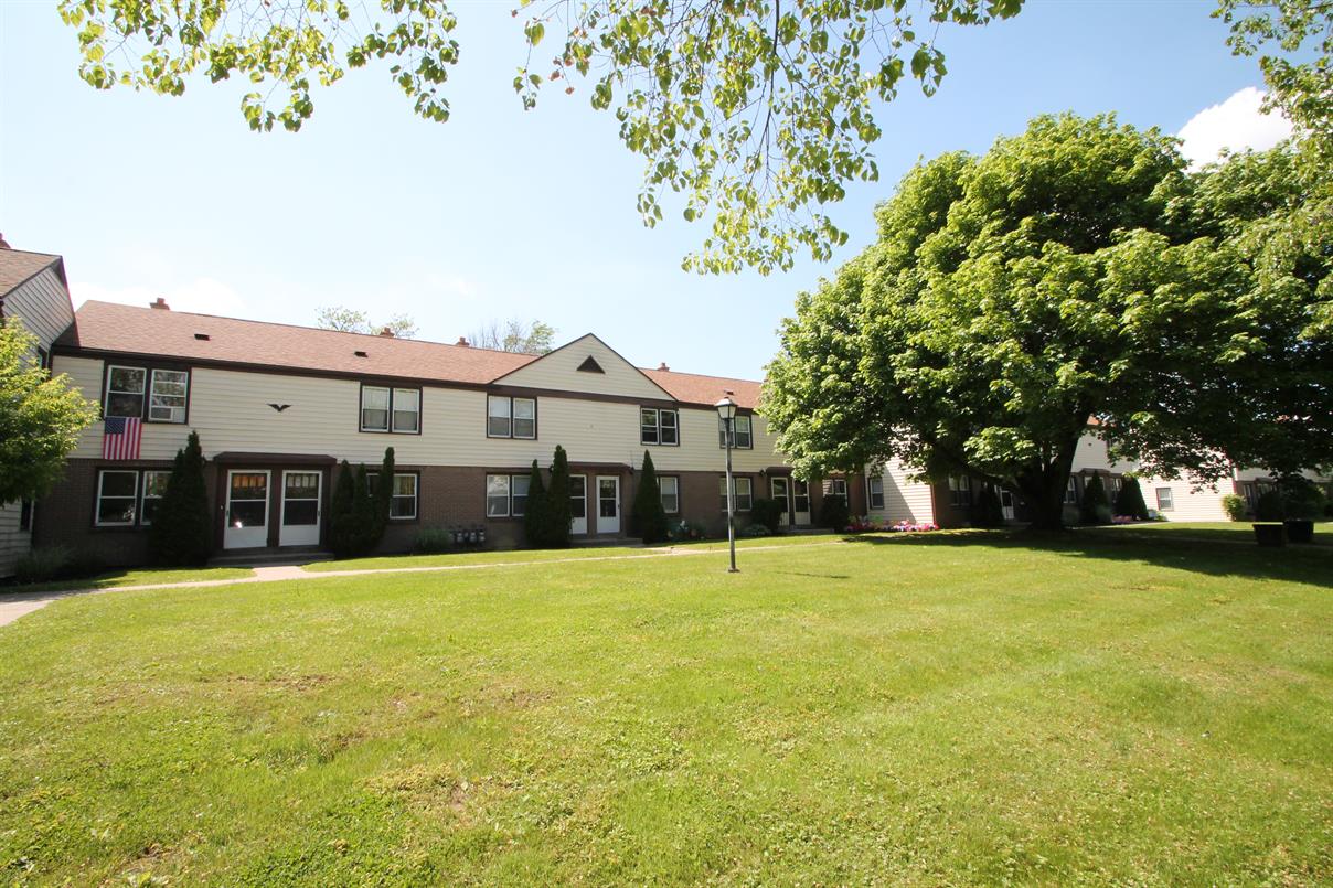 844 Richmond Ave Image 16